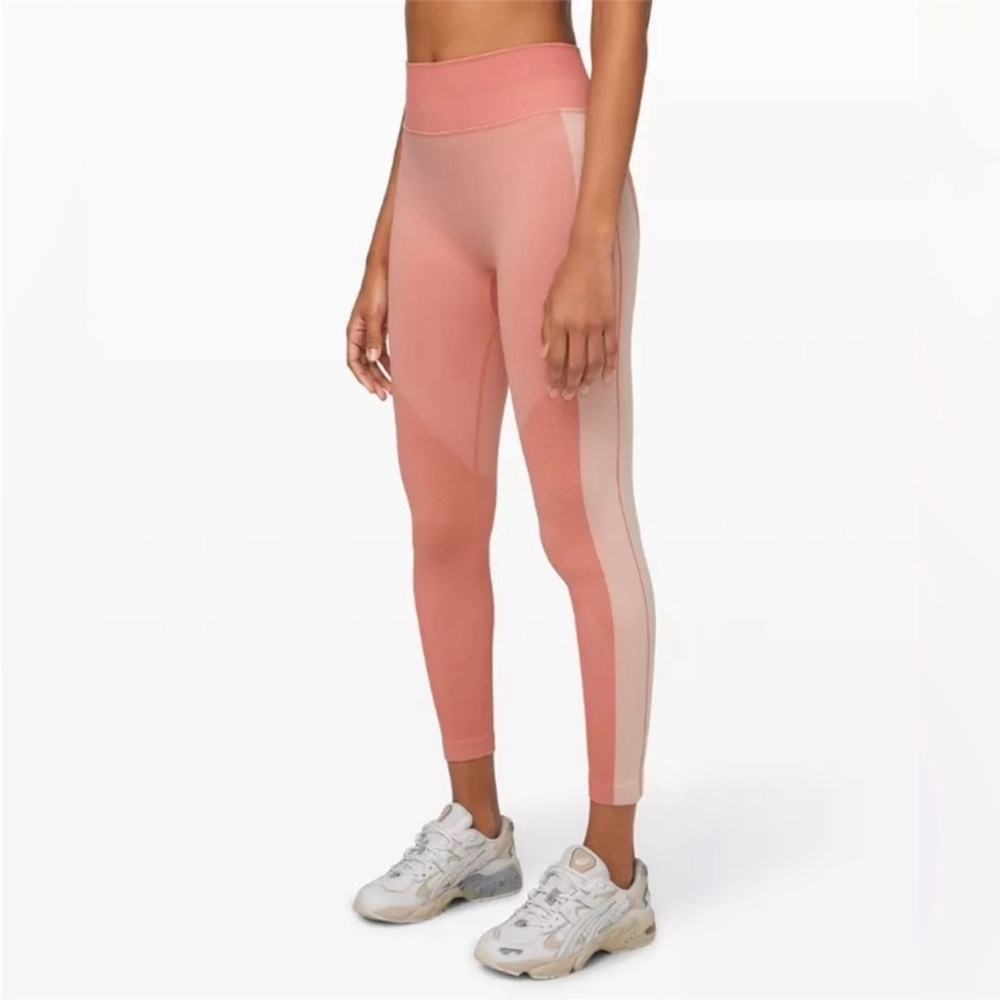Lululemon Ebb to Train Tight *Abstract sz 8